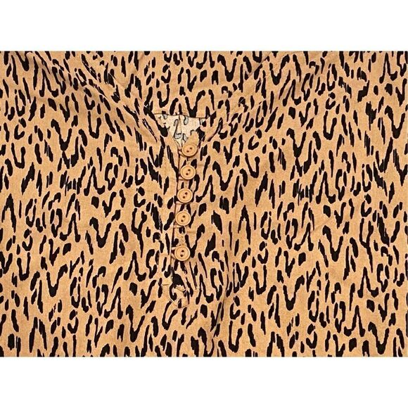 Terra & Sky plus size leopard blouse, size 2X - Picture 5 of 12